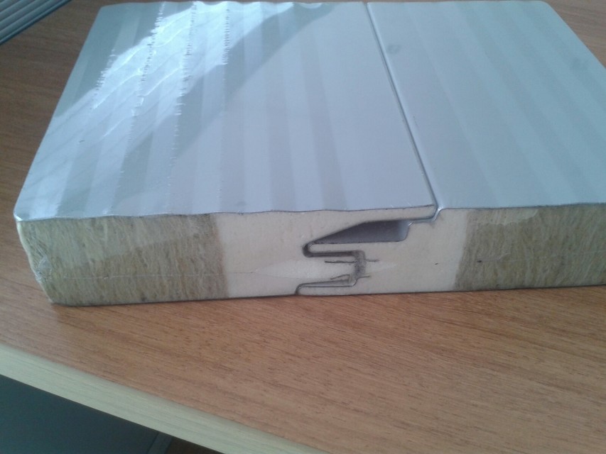 晉城鋼結構工程聚氨酯巖棉板的優勢在哪里？