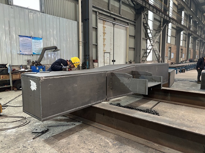 山西鋼結構公司，找山西盛大鋼構28年老廠專業承包資質